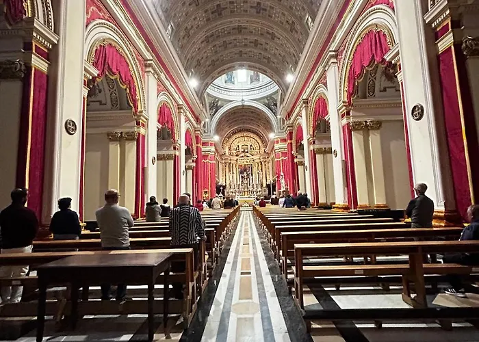 De Rohan Townhouse 38 *