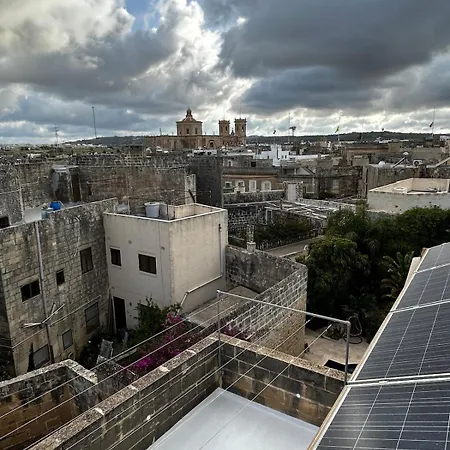 De Rohan Townhouse 38 * Zebbug (Southern Region)