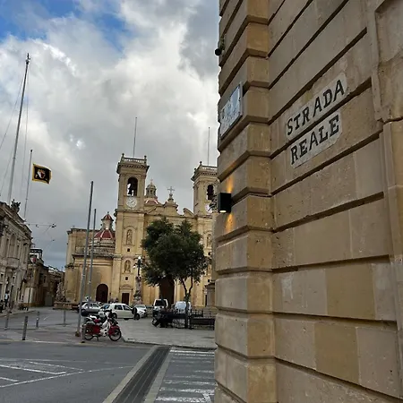 De Rohan Townhouse 38 Feriehus Żebbuġ